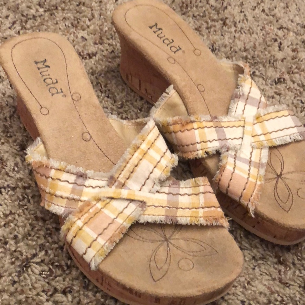 Mudd Wedges